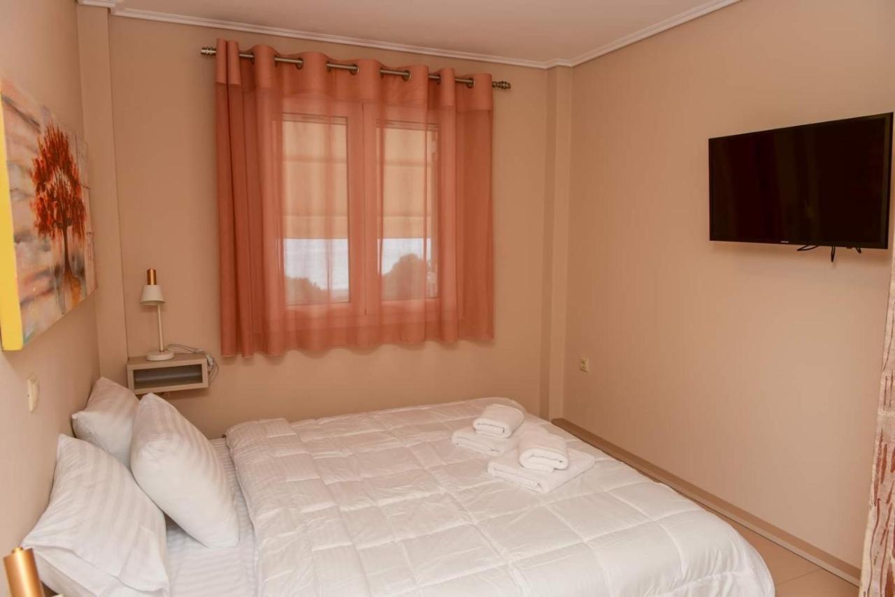 Nikole'S Villas Luxury 180M2 Tirós Zewnętrze zdjęcie